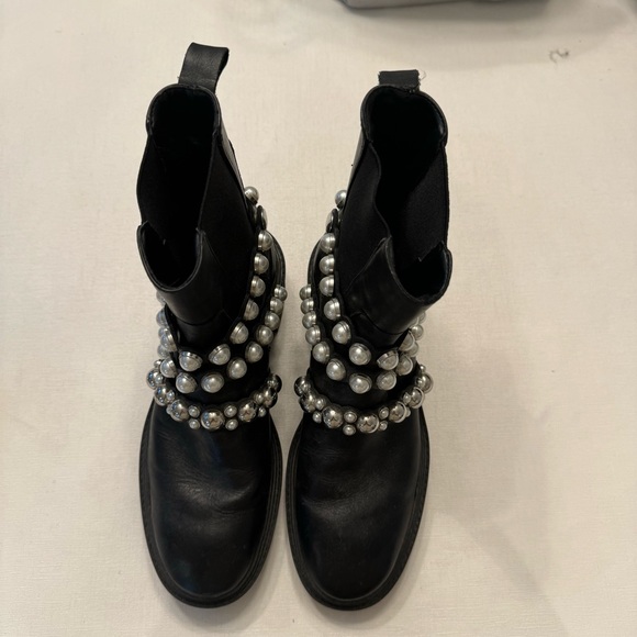 Zara pearl boots - Picture 4 of 4